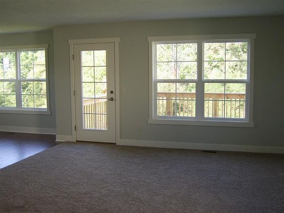 5th image of 1341 Highland Hill Dr