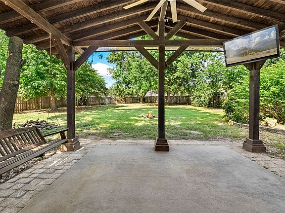 2nd image of 1652 N Desarc Way