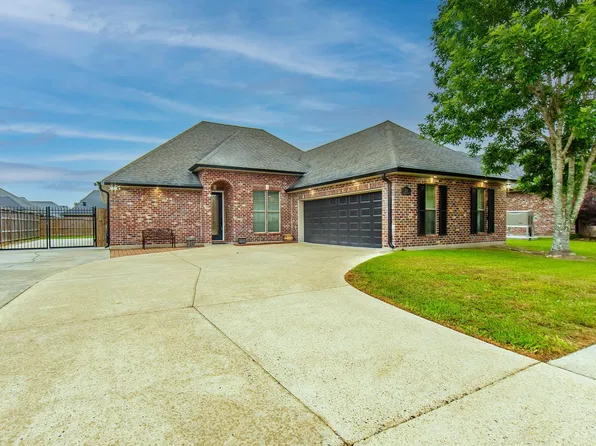 234 Lakewood Dr, Houma, LA 70360