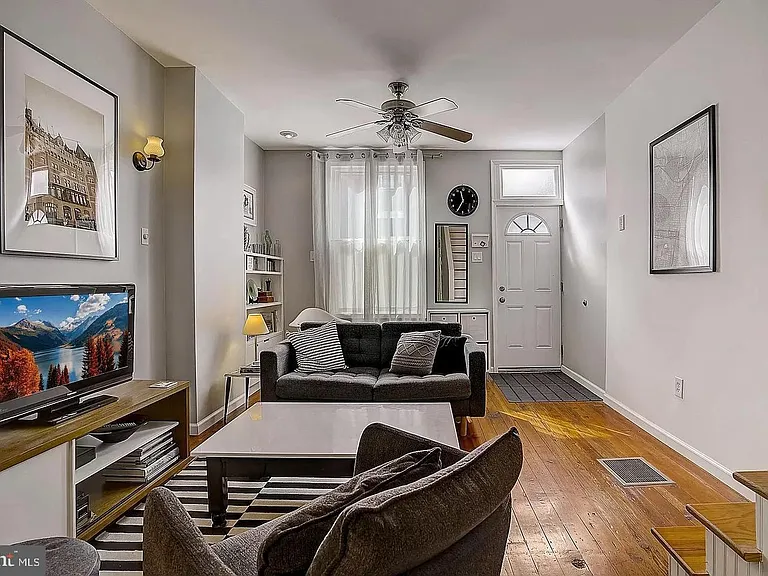 2735 Reno St — Photo 11