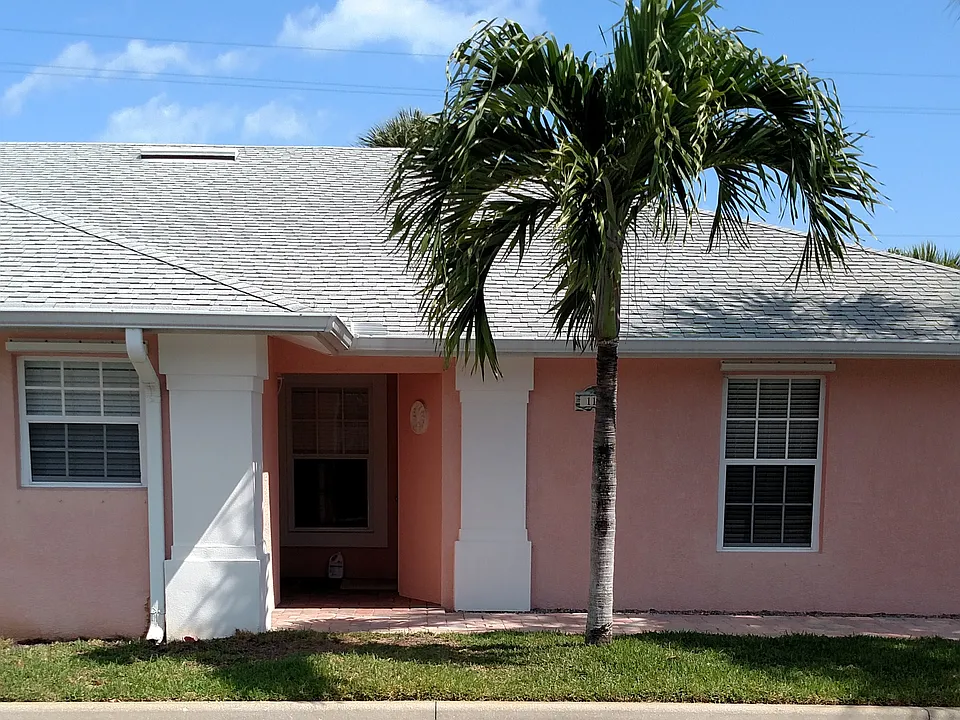 110 Ponce De Leon Dr #100
