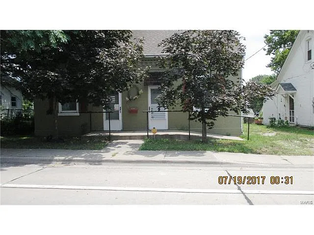 404 N 6th St photo 1