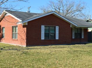 503 Willowick Dr, Port Lavaca, TX 77979