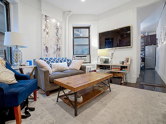 2nd image of 204 W 88th St APT 4E