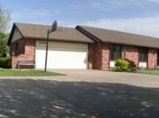 5620 SE Berryton Rd, Berryton, KS 66409