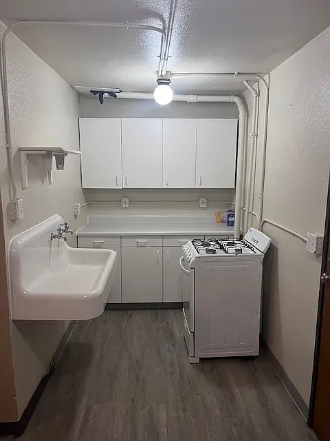 Building Photo - 204 N 6th St #D3