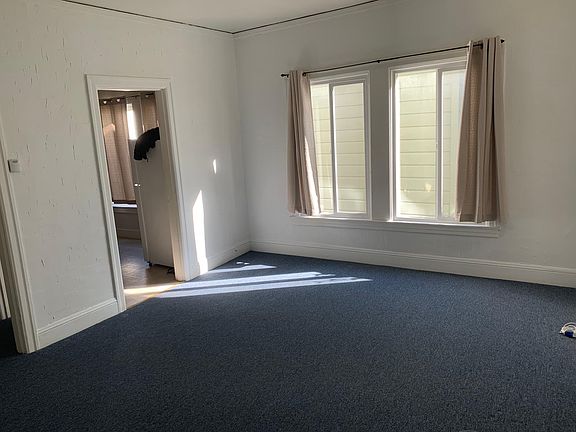 4th image of 489 14th St APT 8