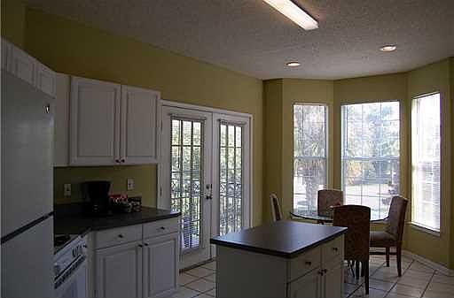 2nd image of 2252 Beach Dr