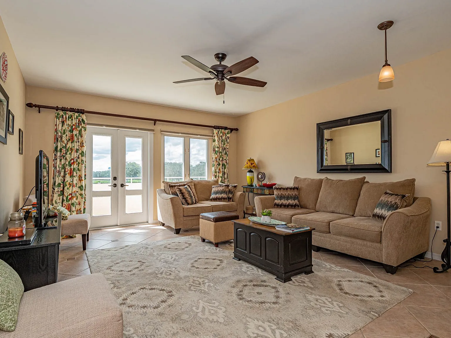 1 bed, 871 sqft, $2,000 — Photo 3
