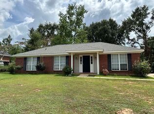 9421 Homestead Dr S, Semmes, AL 36575
