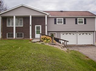 52 Oconnell Rd, Vestal, NY 13850