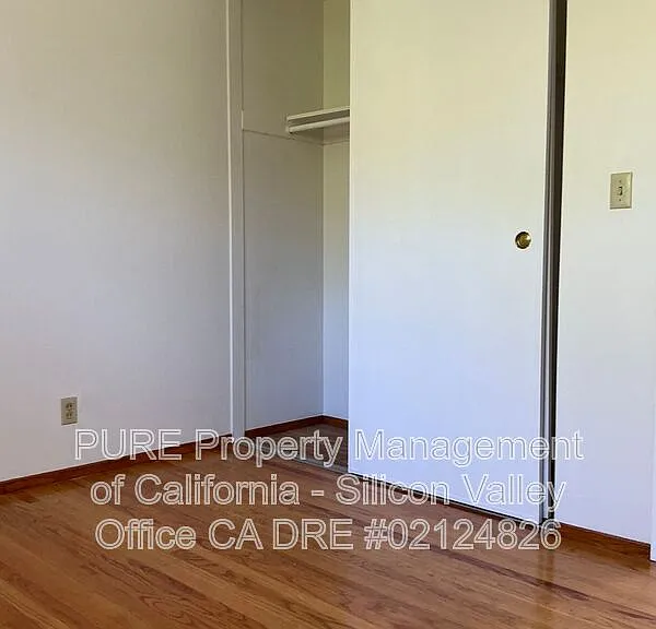 5655 Glen Haven Ct — Photo 12
