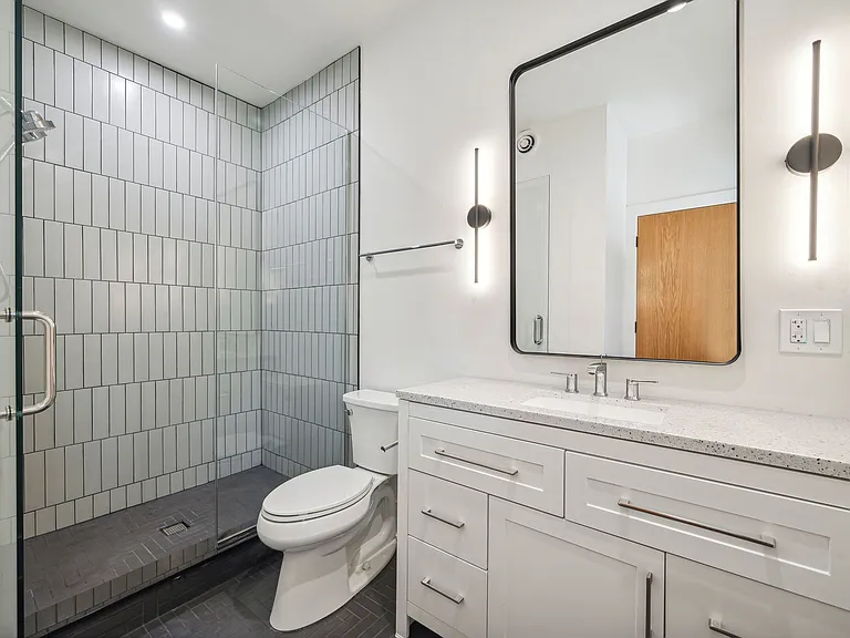 1928 Harrison St #1 — Photo 10