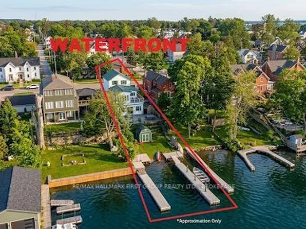 370 Stone St S, Gananoque, ON K7G 2A4