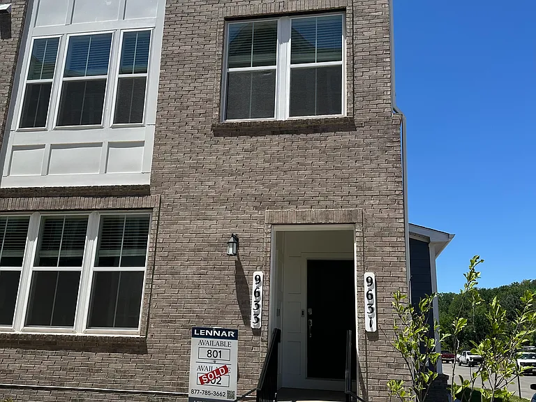 9633 Hummingbird Way #9633 — Photo 16