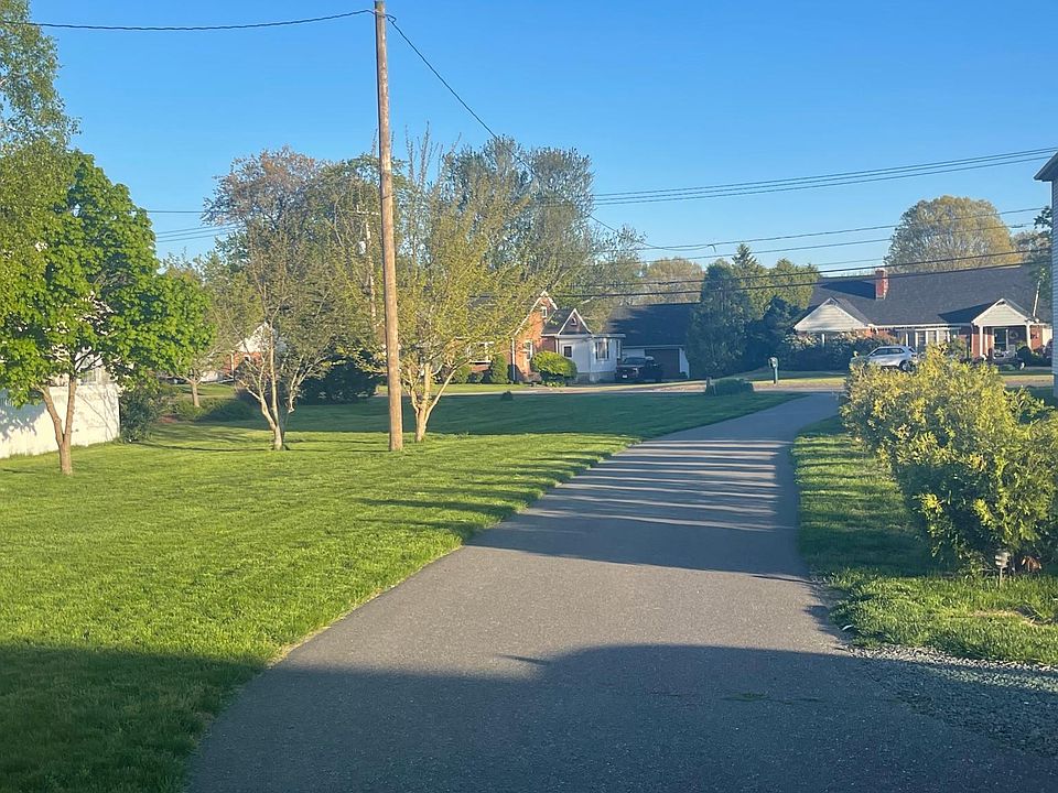 662 Cooper St, Agawam, MA 01001 Zillow