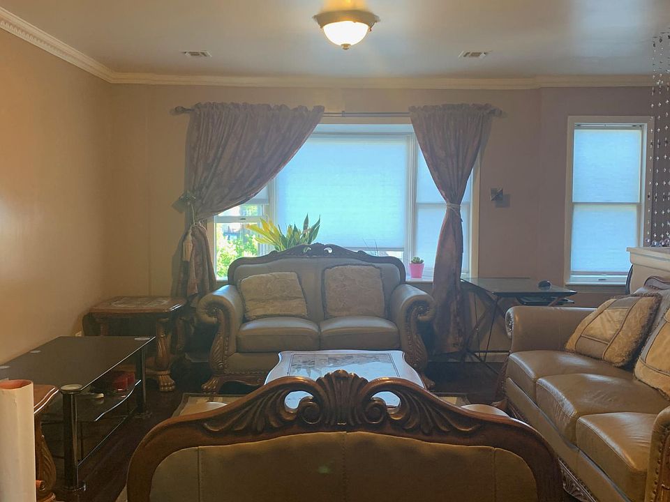 1st image of 14639 22nd Ave #2FL
