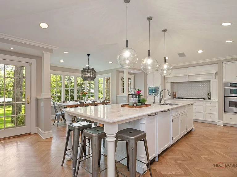 285 W Westminster — Photo 14