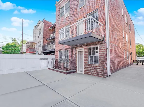 167 Bay 32nd Street image 2 of 2