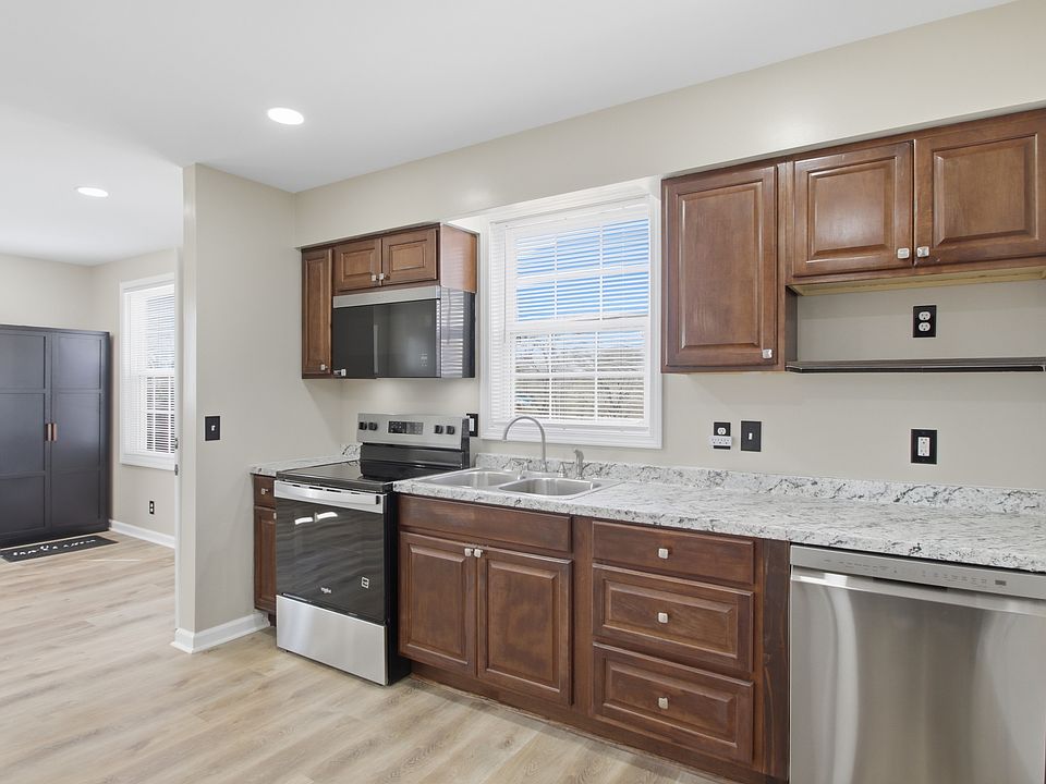 All new kitchen, quiet decibel dishwasher,