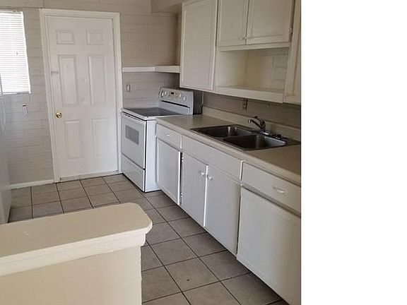 2nd image of 331 S Stapley Dr