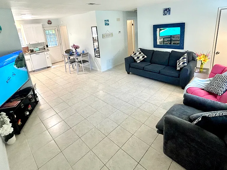 4969 Yacht Harbour Dr — Photo 37