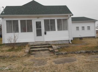 428 N Fountain St, Carterville, MO 64835