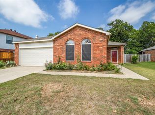 7917 Seven Oaks Ln, Denton, TX 76210 | Zillow