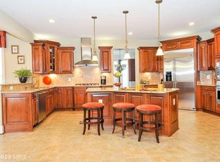 9322 Castle Hill Rd, Springfield, VA 22153