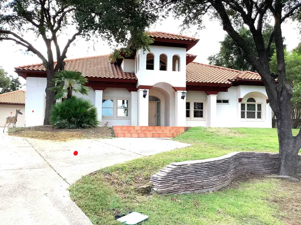 105 Songbird Ln, Laredo, TX 78045