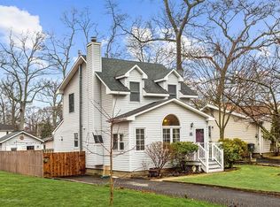 531 Dover Ave, Oakhurst, NJ 07755