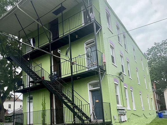 4th image of 116 N Mulberry 116 118 1/2 St
