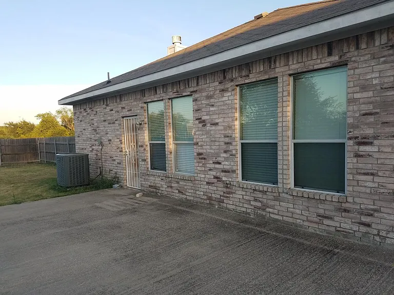 6103 Ridan Ln — Photo 13