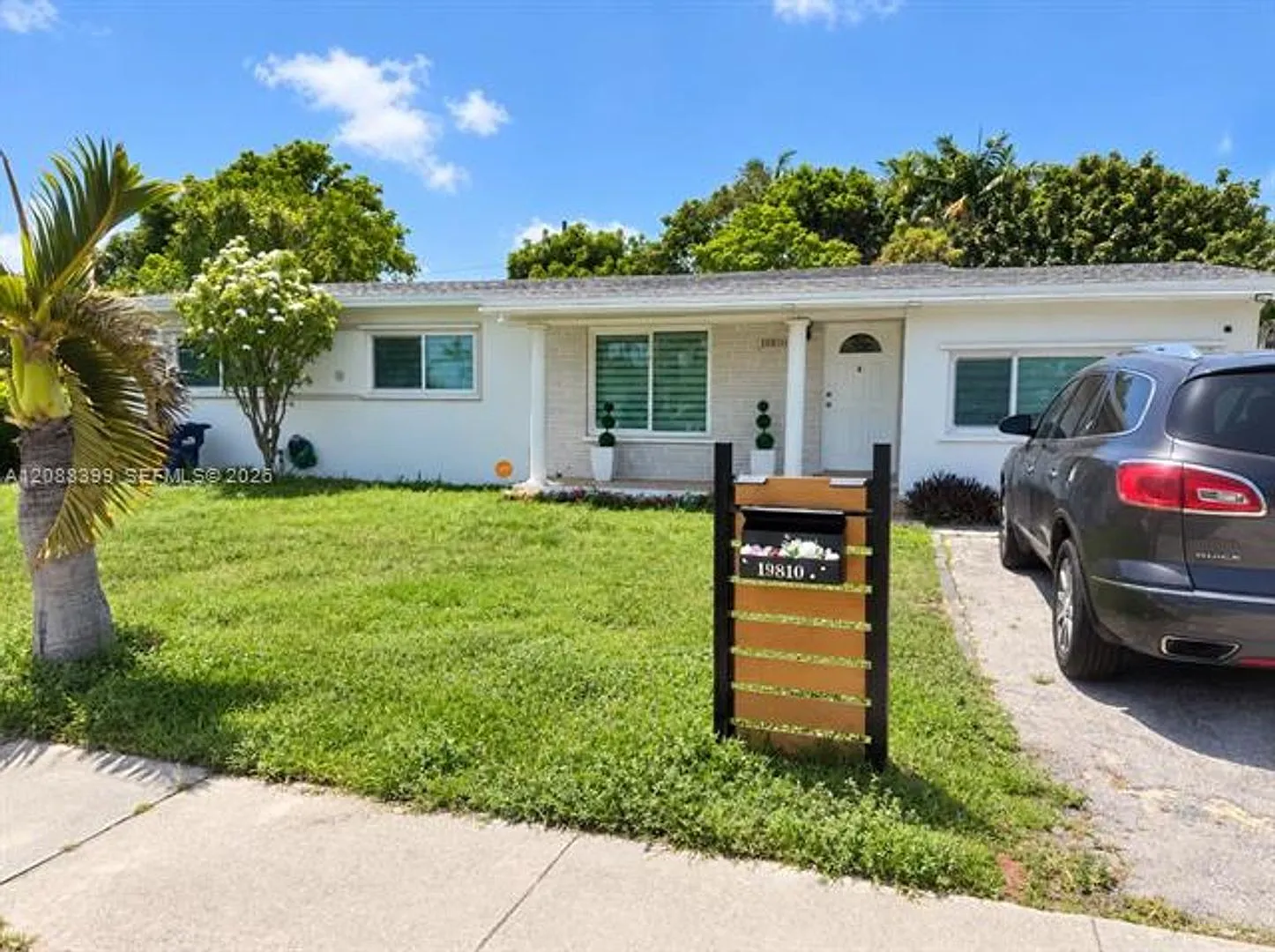19810 Gulfstream Rd # 19810, Cutler Bay, FL 33157 — Photo 2