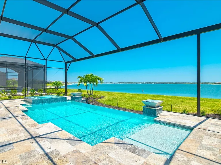 18837 Wildblue Blvd — Photo 32