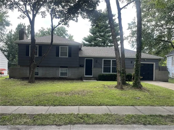 9016 Wedd St, Overland Park, KS 66212