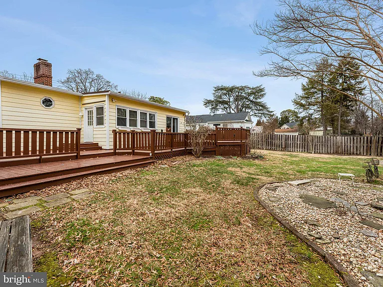 3503 Maple Ct — Photo 37