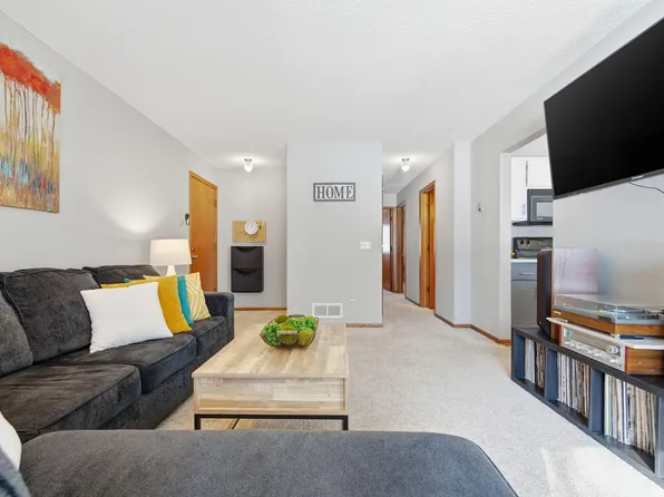 4340 Buckingham Ct #1606, Saint Paul, MN 55127