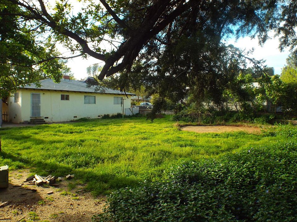2nd image of 1329 Shasta Way