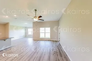 4 bed, 3.0 bath, 1987 sqft, $2,295 — Photo 3