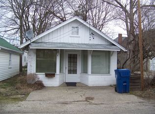 506 E Laurel St, Olney, IL 62450