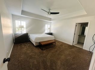 824 N McKittrick Ln, Farmington, UT 84025