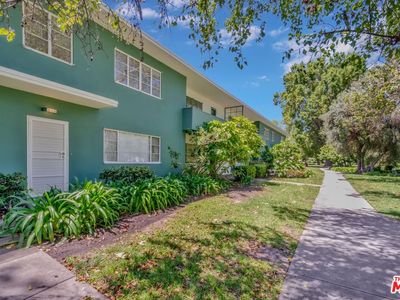 5120 Village Grn, Los Angeles, CA, 90016