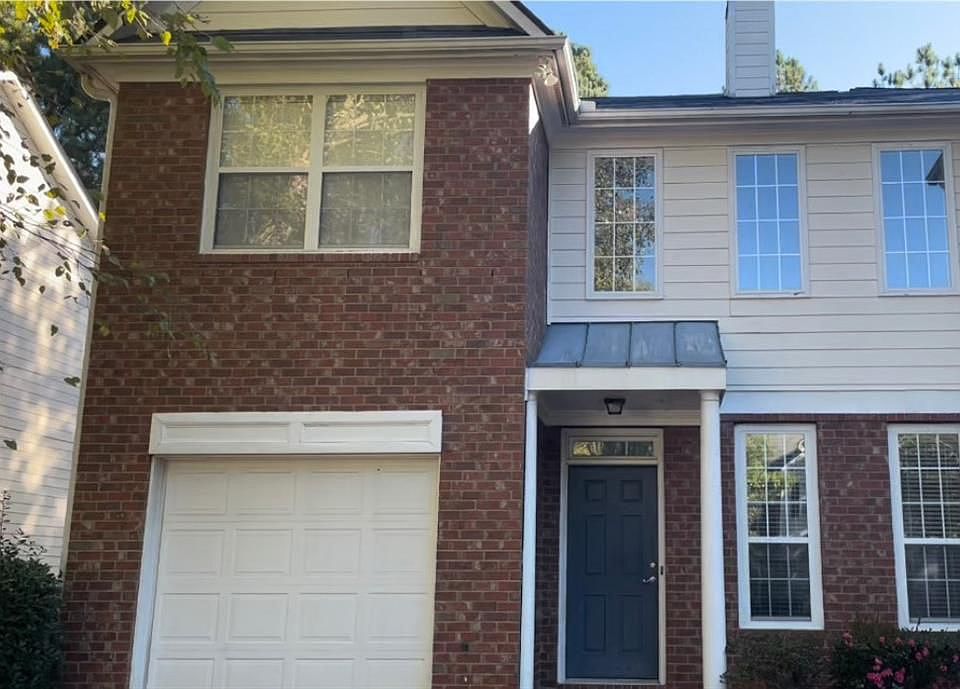 1st image of 945 Abbey Park Way