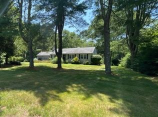 202 Ansonia Rd, Woodbridge, CT 06525