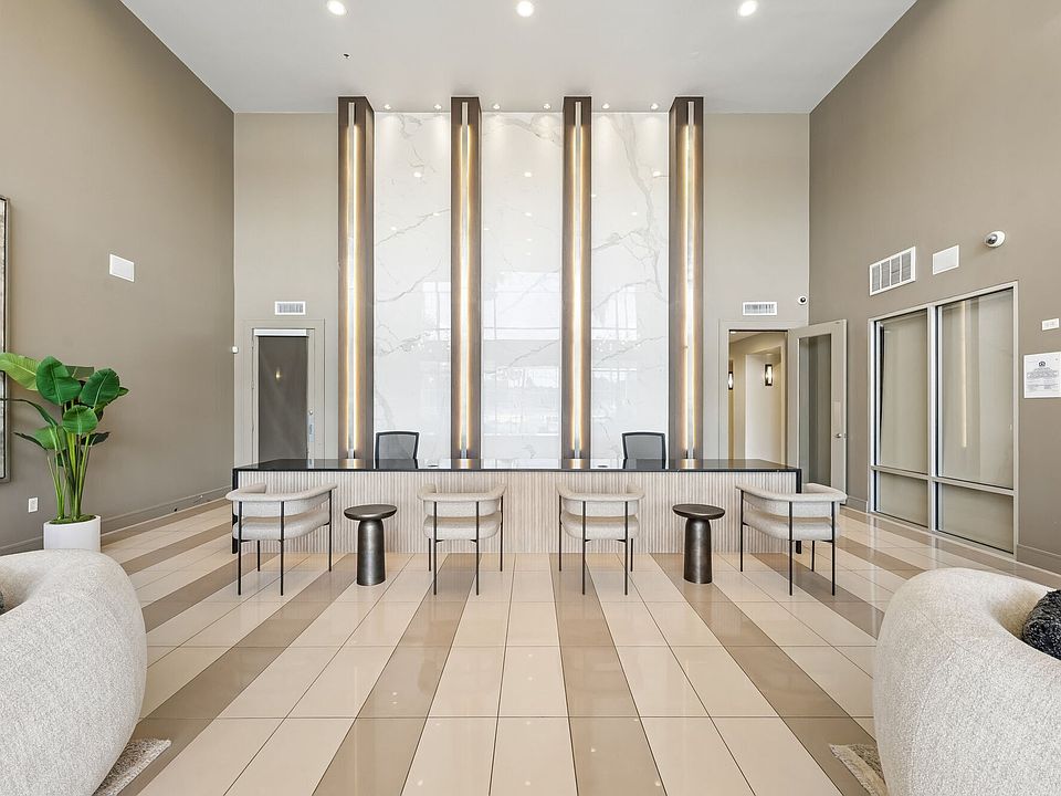 1st image of 4200 Scotland St APT 320