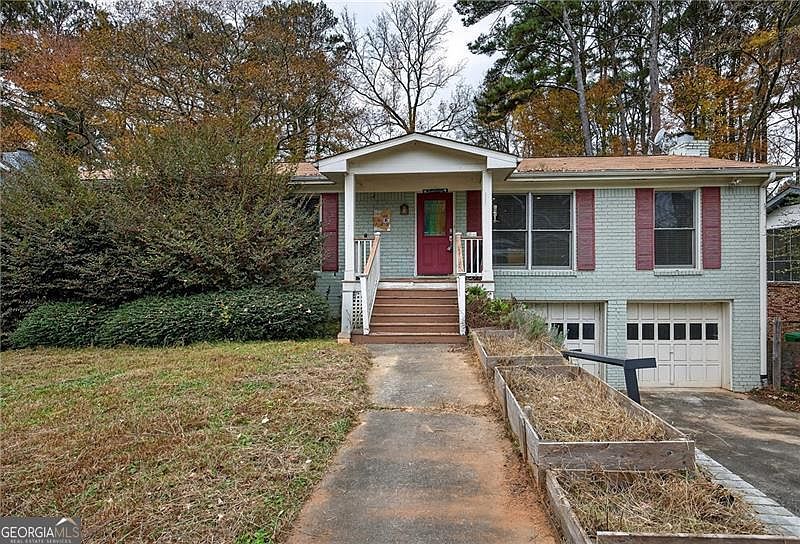 1st image of 1572 Darwen Ln