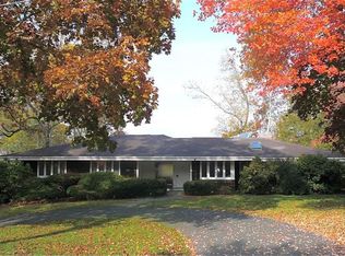 70 Golfview Ter, Fairfield, CT 06825