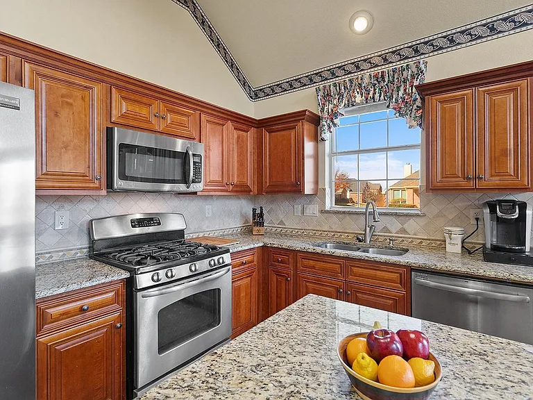 4500 Shadowridge Dr — Photo 9