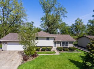 1N565 Ethel St, West Chicago, IL 60185